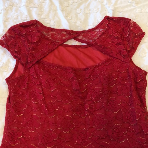 Red lace peplum blouse - Picture 4 of 12